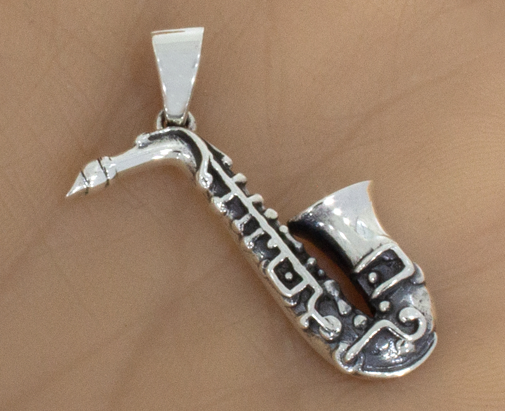 Silberanhänger Saxophon